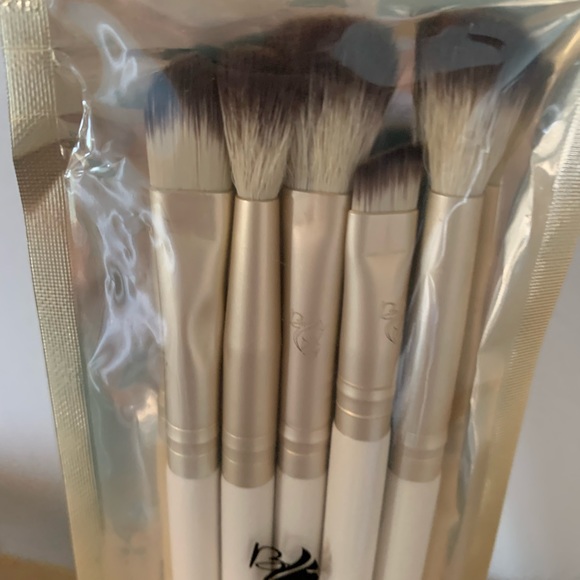 NWT Beau Gachis 5 Piece Makeup Brush no 7 Collection Set highlight blend eye - Picture 2 of 4